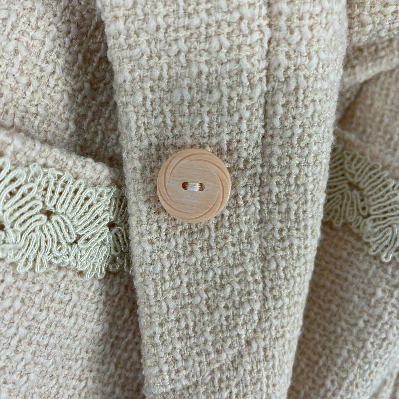 CHANEL- Lace Trim Pink Tweed Jacket Skirt Suit Set CC Buttons - 38 US 6 Vintage