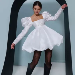 New modern white square neck sexy short wedding dress Beach Bridal gown Long sleeve A-line mini wedding bridal puffy dress