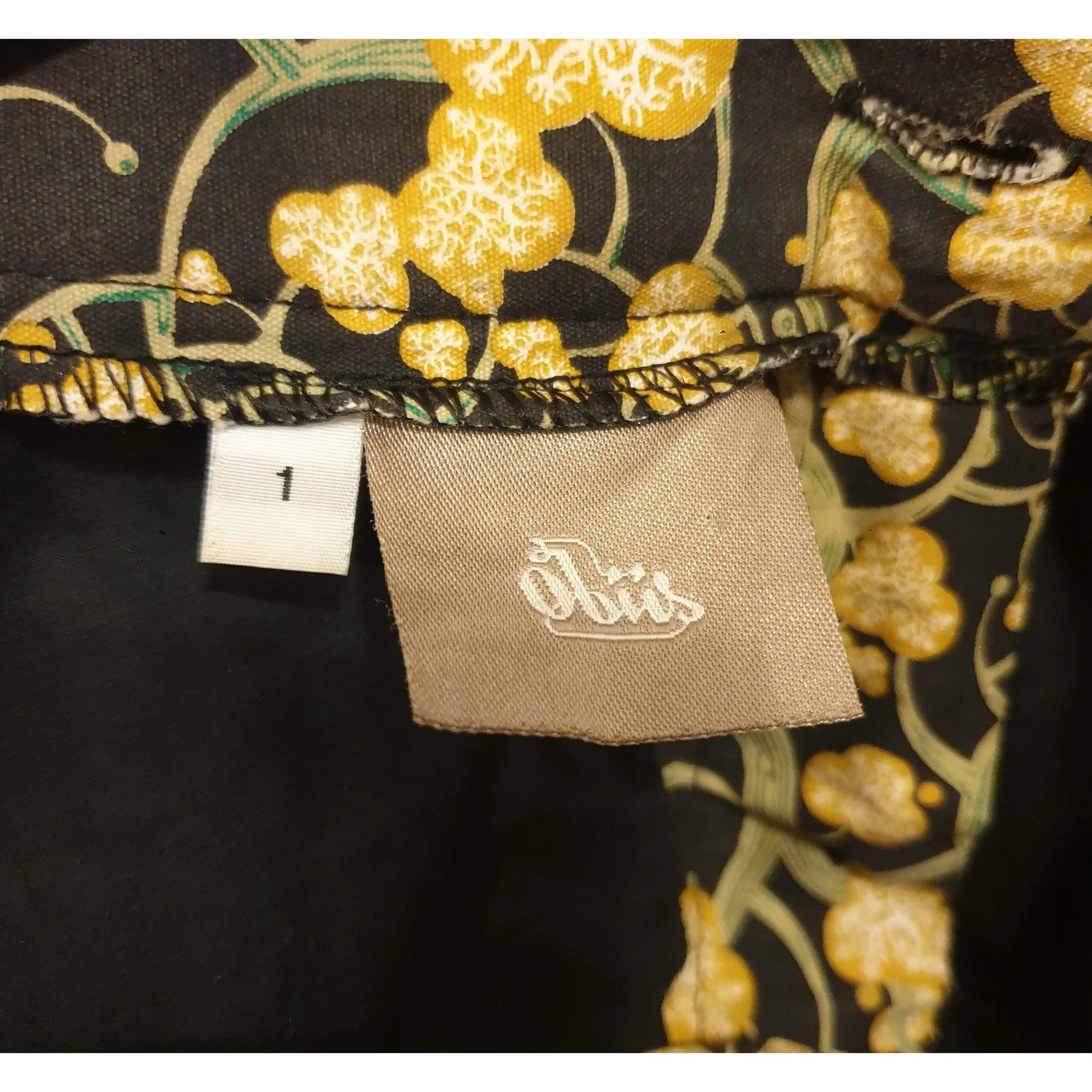 Obus preloved navy pencil skirt with unique and pretty print size 1 (best fits size 6-8)