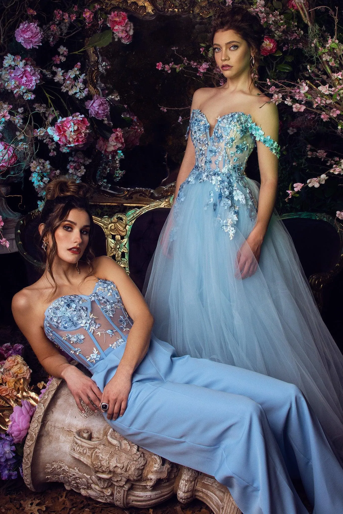 Set Bustier Hydrangeas and Wide Leg Pants