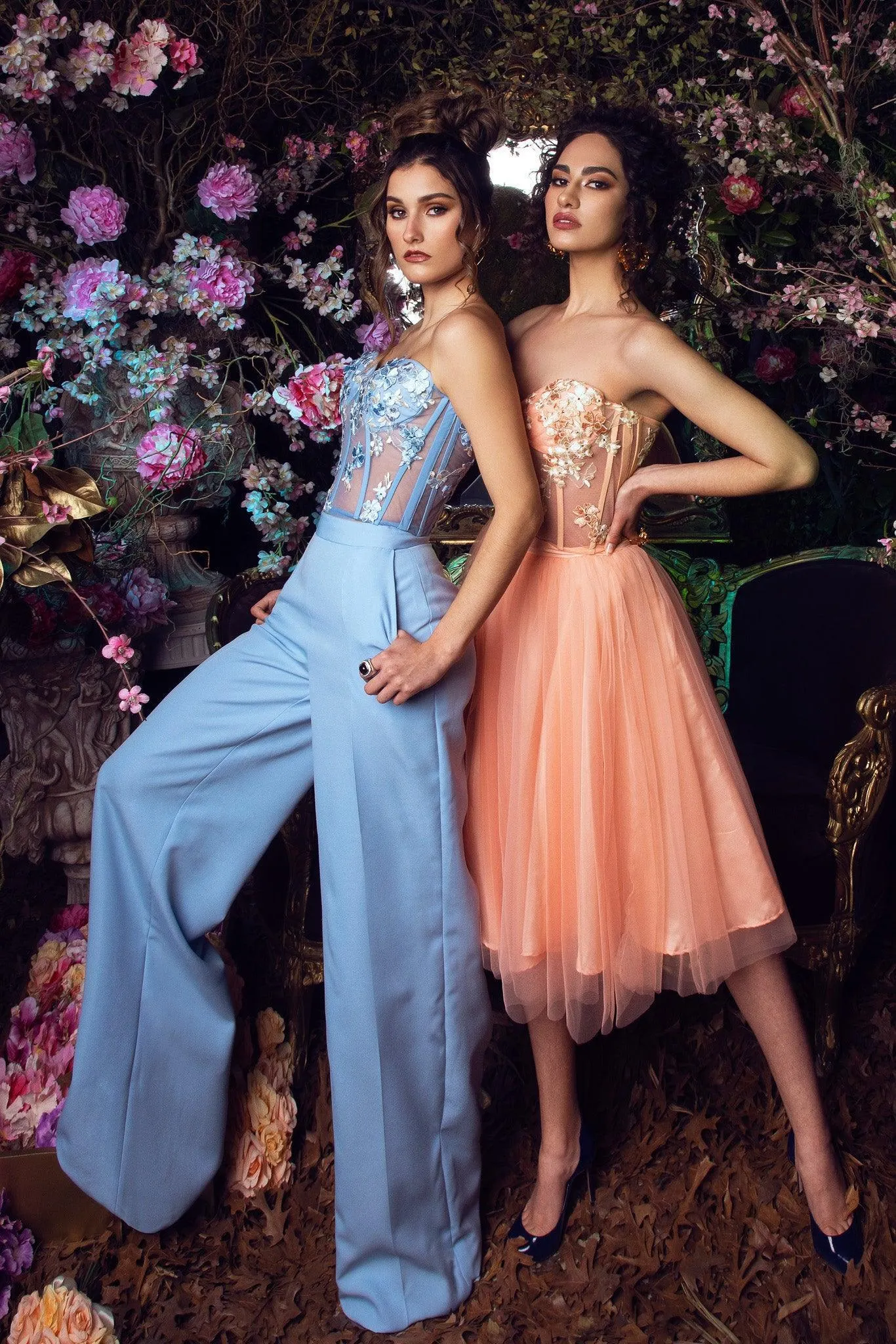 Set Bustier Hydrangeas and Wide Leg Pants