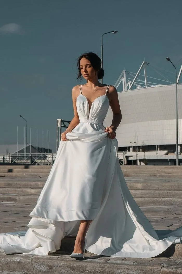 Simple White Satin Wedding Gowns with Long Train