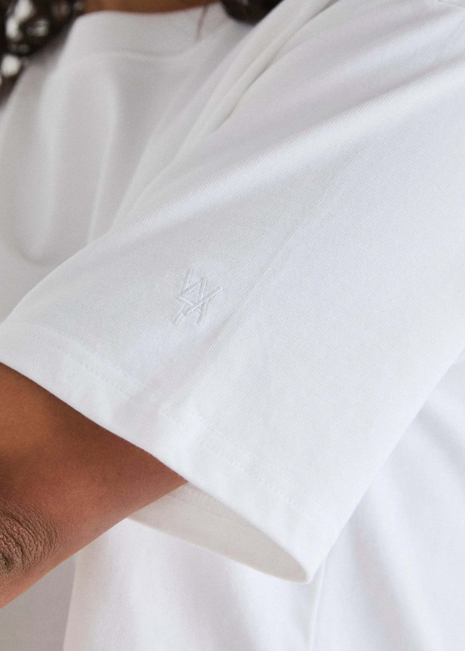 THE CROPPED BOXY TEE - WHITE