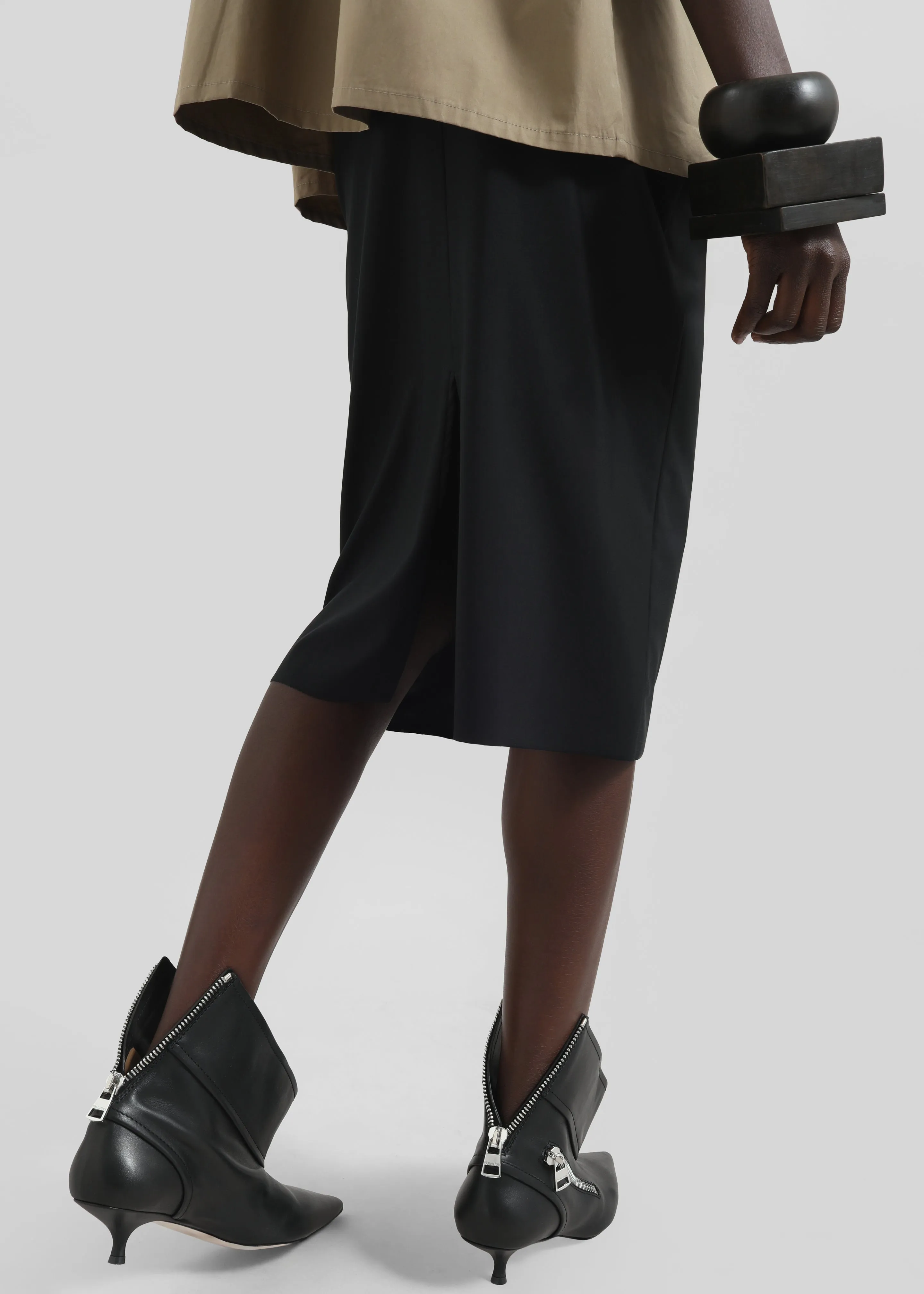 Viera Midi Skirt - Black