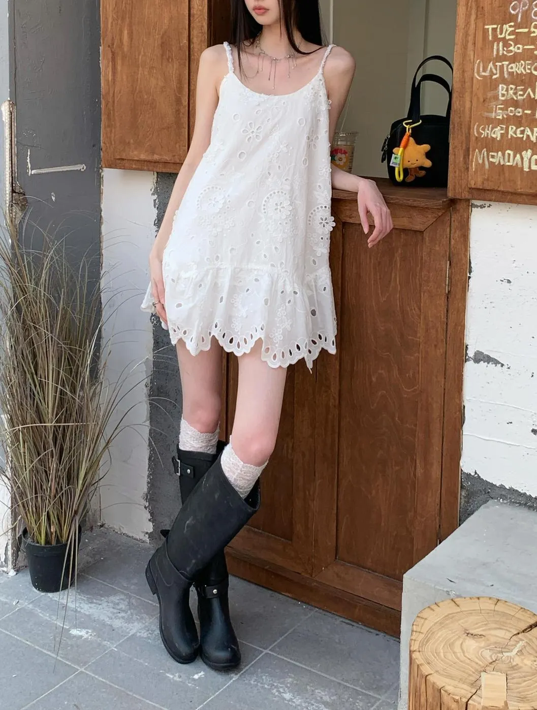 Women's Eyelet Tulip Hem Cami Dress in Floral Design